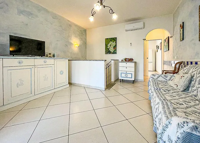 Il Borgo Dei Mirti * Santa Teresa Gallura