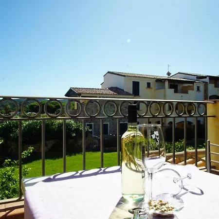 Il Borgo Dei Mirti Apartment *