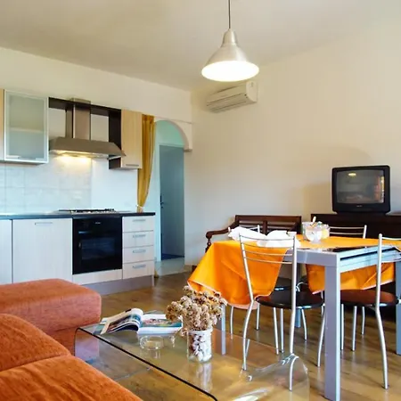 Il Borgo Dei Mirti Apartment *