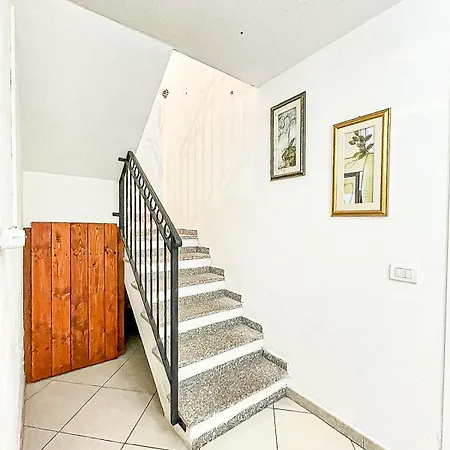 Apartment Il Borgo Dei Mirti *